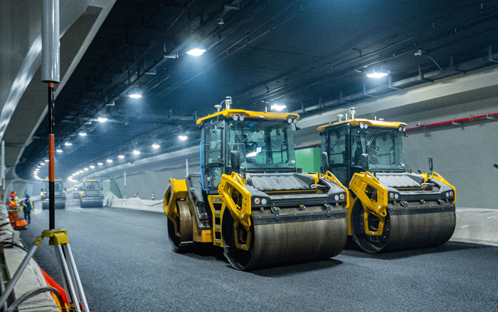 XD135TIV壓路機(jī)：智能施工時代的高效利器！