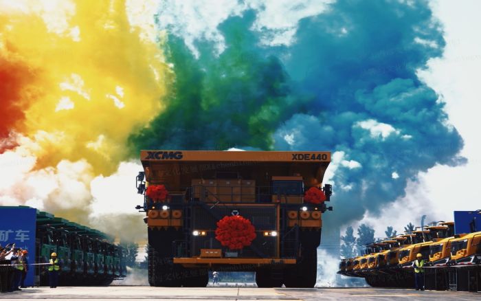 【國(guó)際化】批量交付歐洲！徐工150噸級(jí)礦車馳騁塞爾維亞