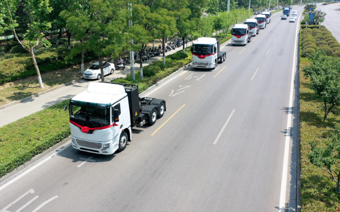 綠潮涌動、“碳”索未來！徐工新能源牽引車助力河南！